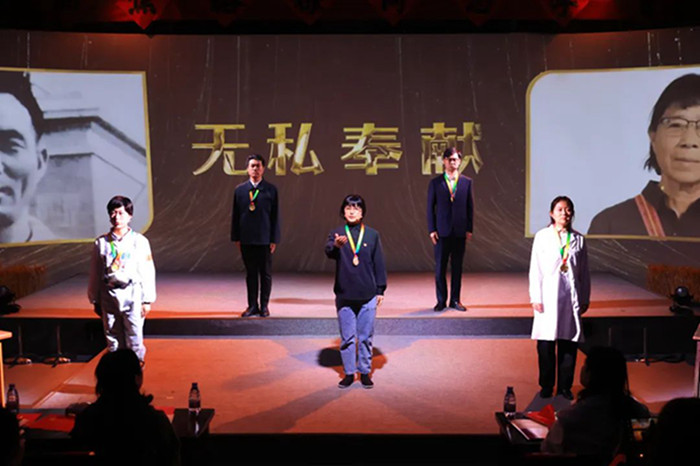 学院照片700 传承207.jpg